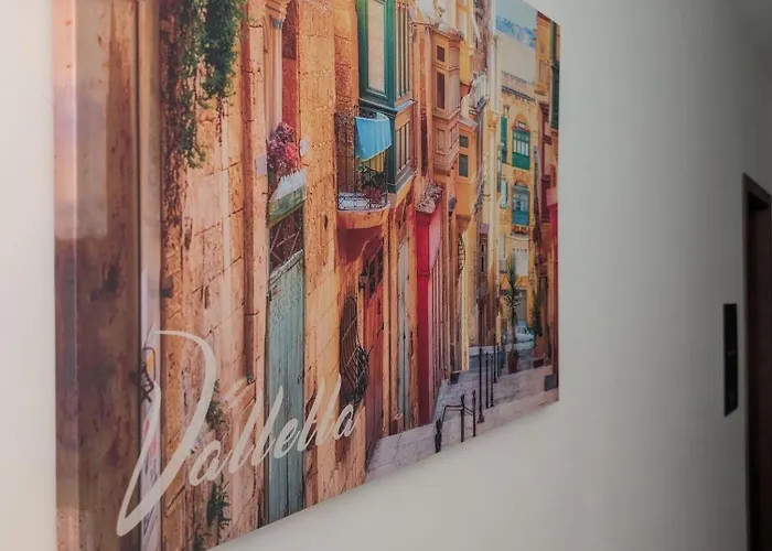 Private Cosy In A Modern Suburban Penthouse